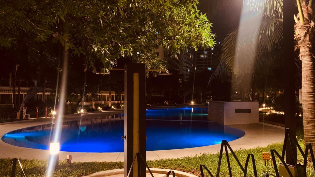 Azure Urban Resort Paranaque City Bagian luar foto