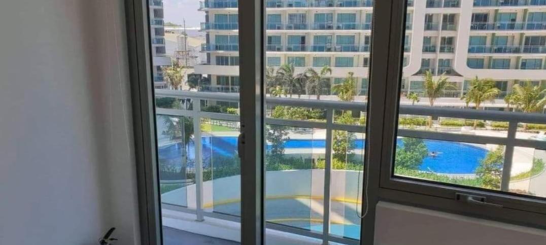 Azure Urban Resort Paranaque City Bagian luar foto