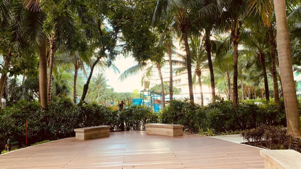 Azure Urban Resort Paranaque City Bagian luar foto